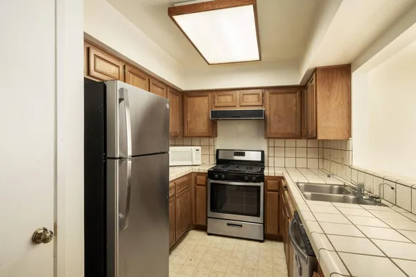$249,000 | 2890 Huntington Boulevard, Unit 149, Fresno, CA 93721