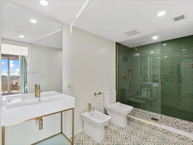 $996,000 | 8877 Collins Avenue, Unit 704, Surfside, FL 33154