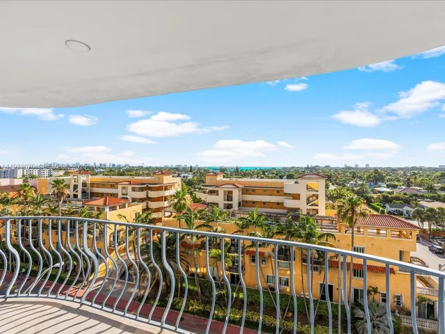 $996,000 | 8877 Collins Avenue, Unit 704, Surfside, FL 33154