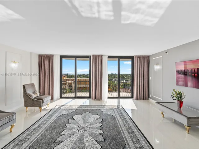 $996,000 | 8877 Collins Avenue, Unit 704, Surfside, FL 33154