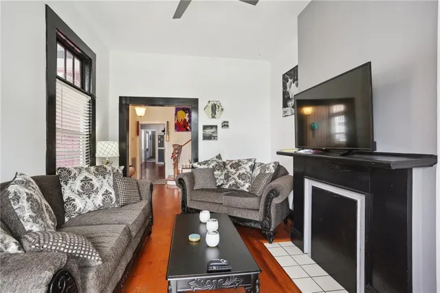 $2,600 | 2625 Baronne Street, New Orleans, LA 70113