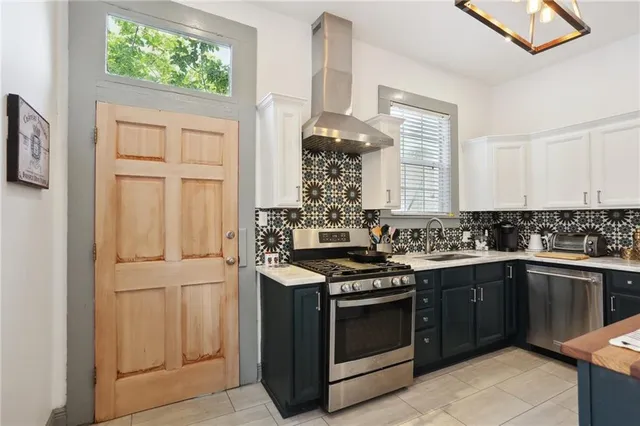 $2,600 | 2625 Baronne Street, New Orleans, LA 70113