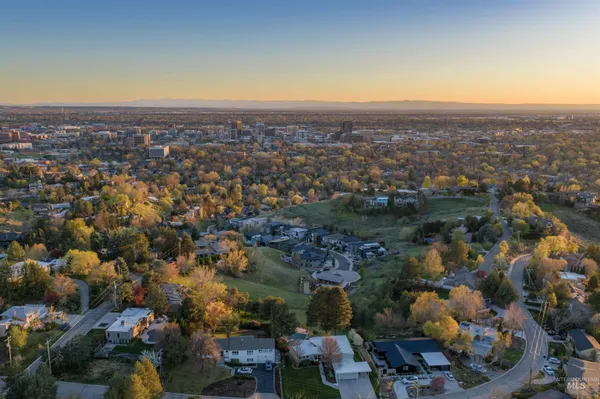 $1,950,000 | 340 Panorama Place, Boise, ID 83702