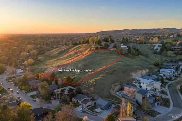 $1,950,000 | 340 Panorama Place, Boise, ID 83702