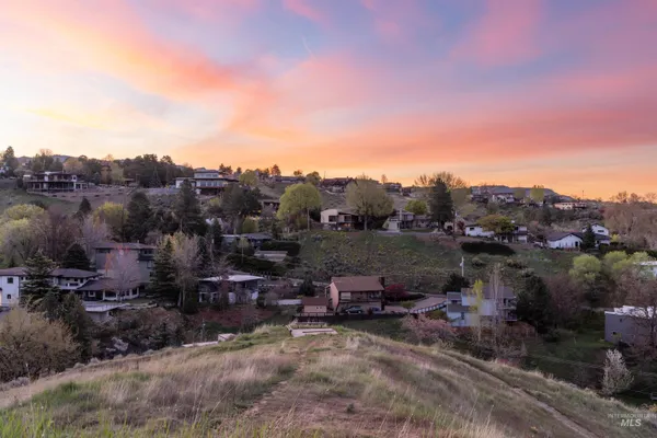 $1,950,000 | 340 Panorama Place, Boise, ID 83702