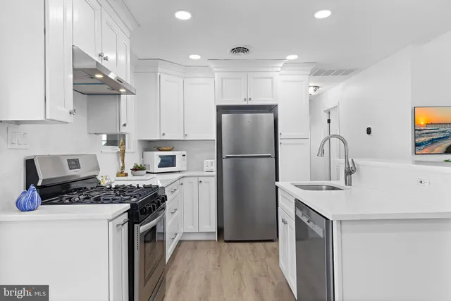 $2,600 | 14 Clara Drive, Manahawkin, NJ 08050