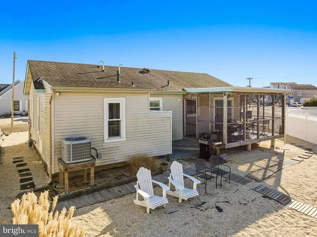 $2,600 | 14 Clara Drive, Manahawkin, NJ 08050