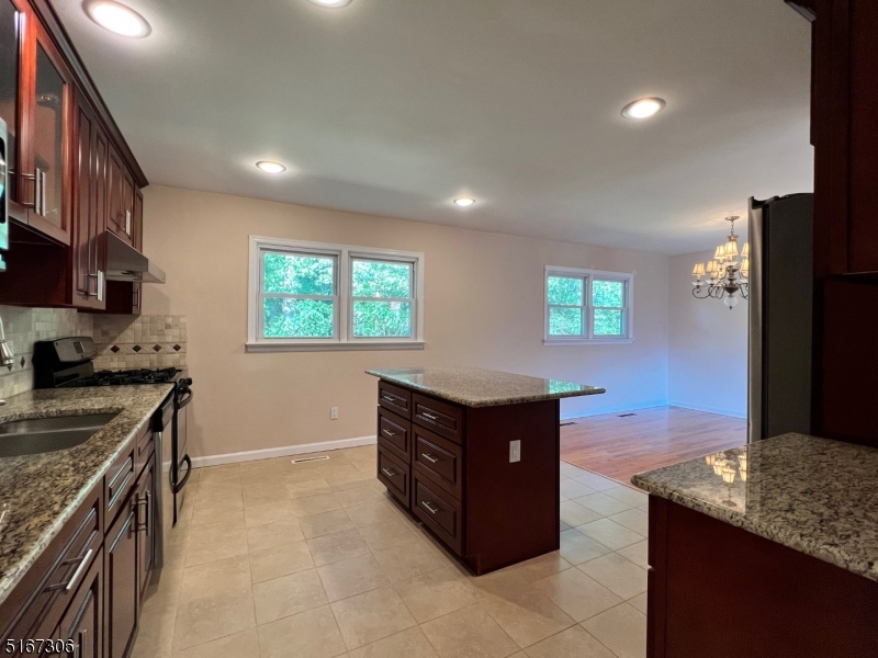 36 Cortright Road Whippany, NJ 07981 - Photo 7 of 14