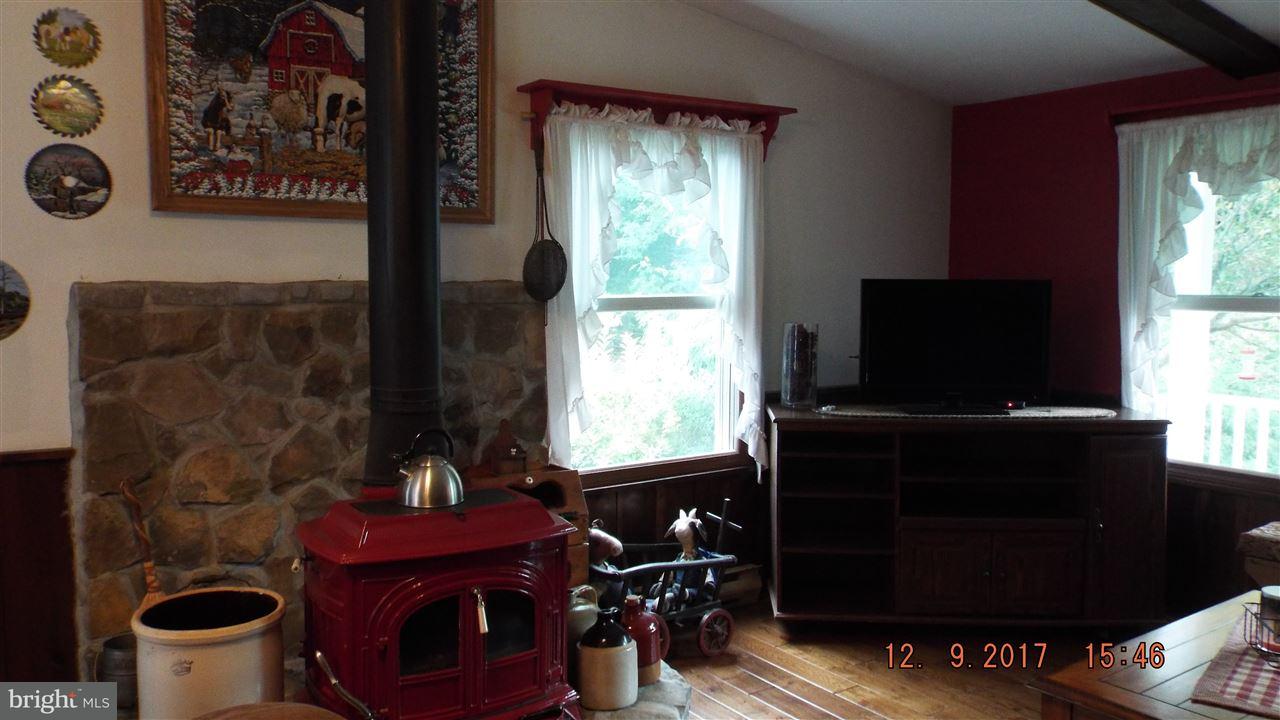 805 Knoxlyn Road Gettysburg, PA 17325 - Photo 17 of 36 Gallery Image 17