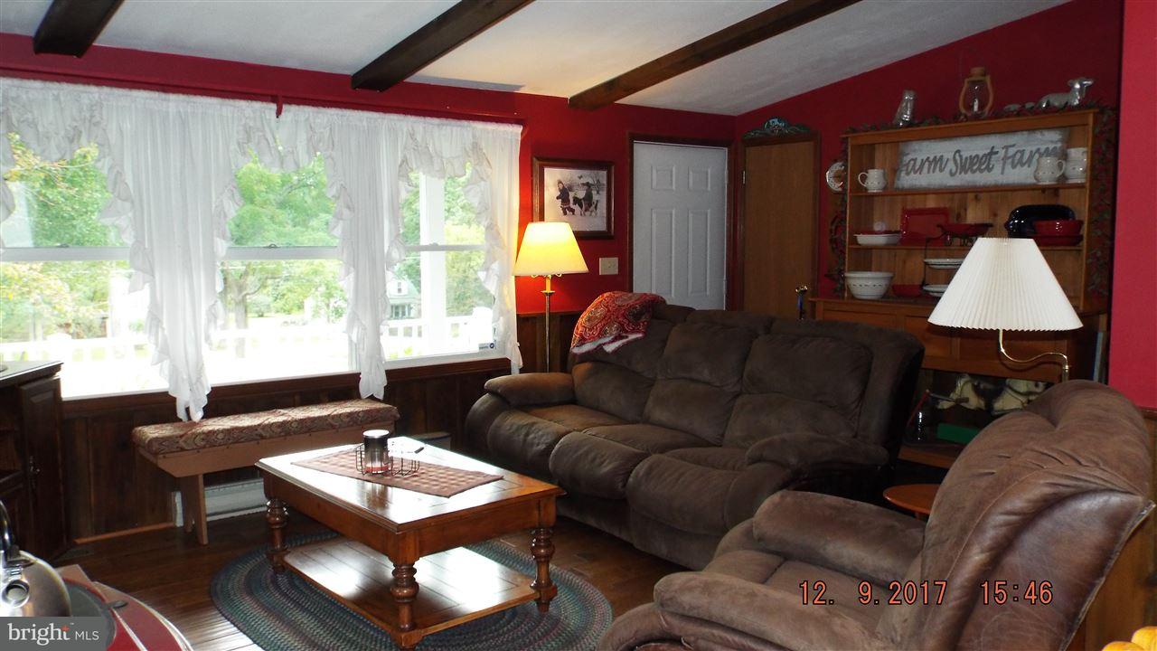 805 Knoxlyn Road Gettysburg, PA 17325 - Photo 18 of 36 Gallery Image 18