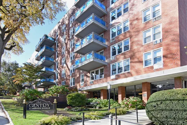 $170,000 | 21 Fairview Avenue, Unit 717, Tuckahoe, NY 10707