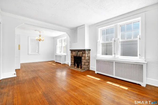 $995,000 | 83 Hoyt Street, Darien, CT 06820