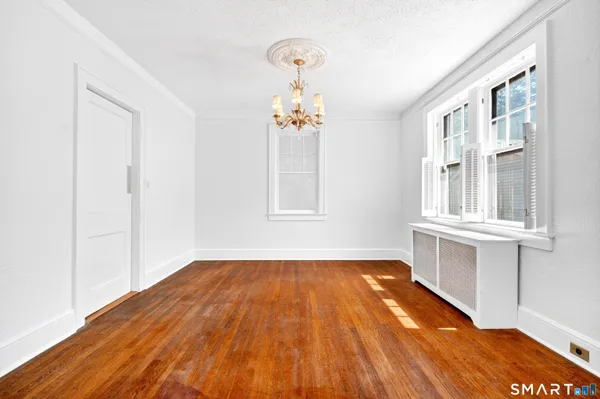 $995,000 | 83 Hoyt Street, Darien, CT 06820