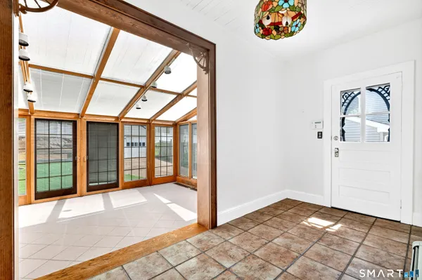 $995,000 | 83 Hoyt Street, Darien, CT 06820