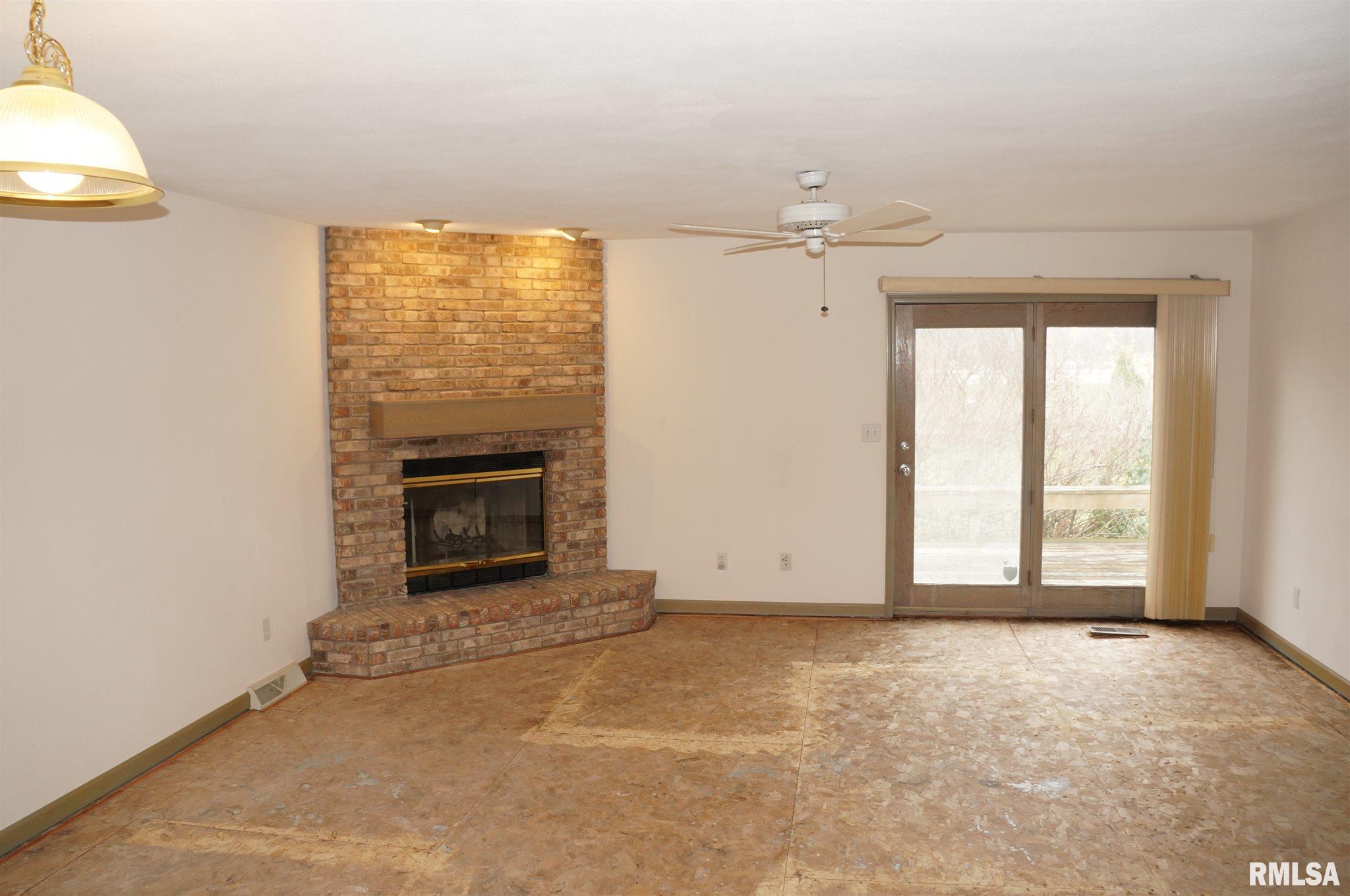 329 Bellerive Road Springfield, IL 62704 - Photo 2 of 23