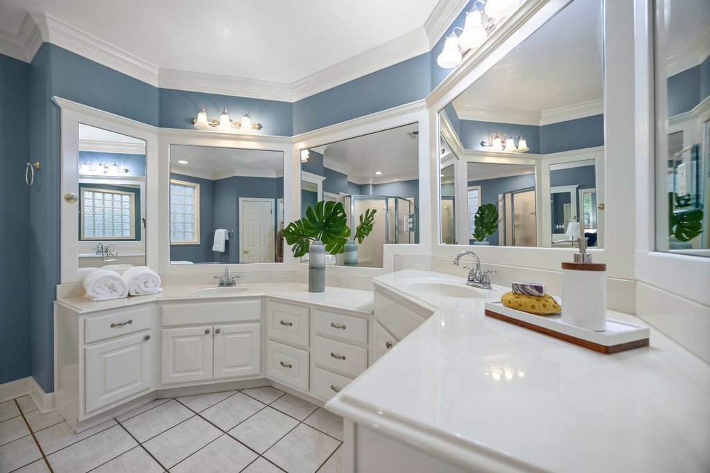 211 River Down Road Georgetown, TX 78628 - Photo 19 of 39