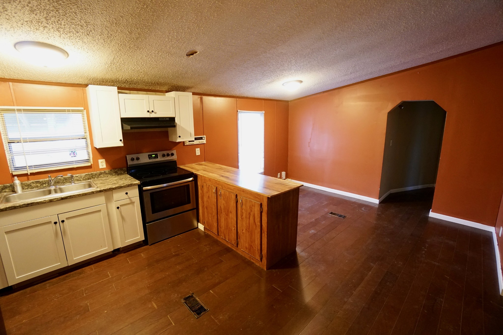 283 Cut Off Road Murfreesboro, TN 37129 - Photo 4 of 17 Gallery Image 4