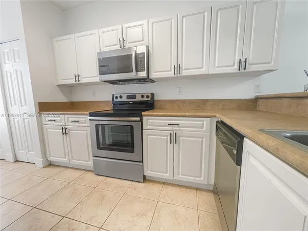 $3,200 | 4921 Southwest 140th Terrace, Unit 1, Miramar, FL 33027