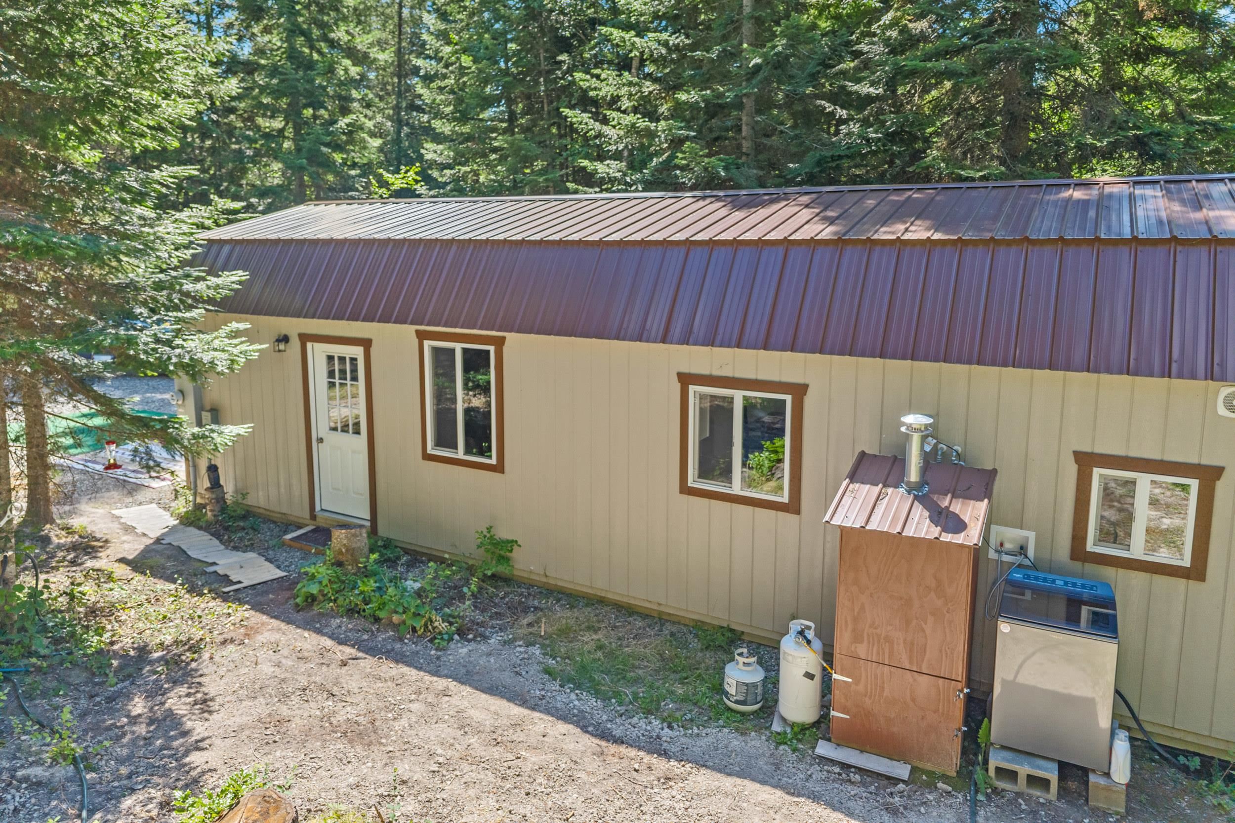 28922 LeClerc Road North, Unit N Ione, WA 99139 - Photo 3 of 44