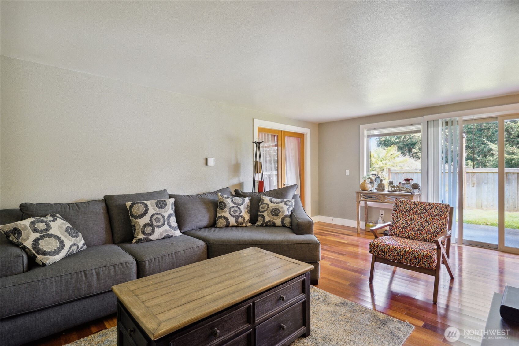 1450 Alameda Avenue, Unit 1 Fircrest, WA 98466 - Photo 3 of 19 a living room with furniture and a window