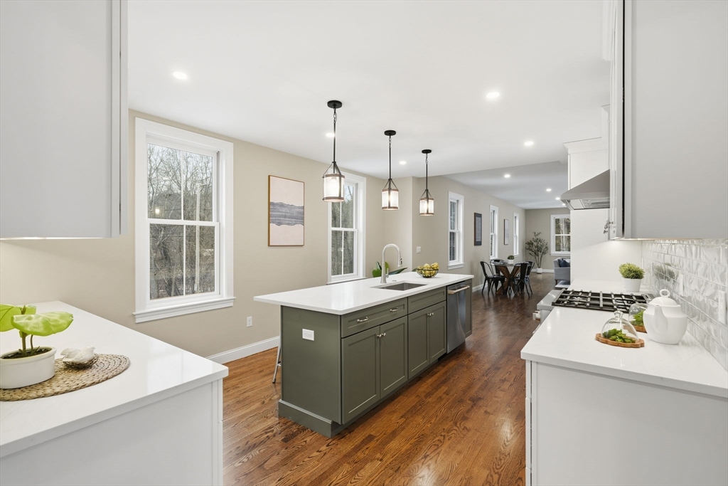 105 Central Street Andover, MA 01810 - Photo 10 of 42