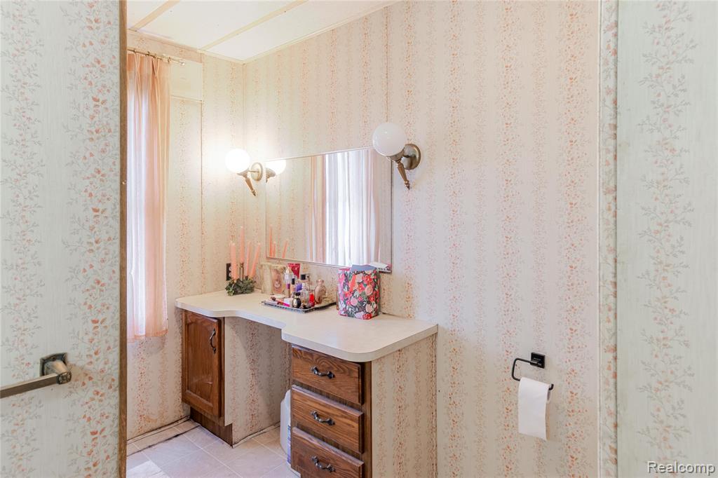 6655 Jackson Road, Unit 126 Ann Arbor, MI 48103 - Photo 14 of 36