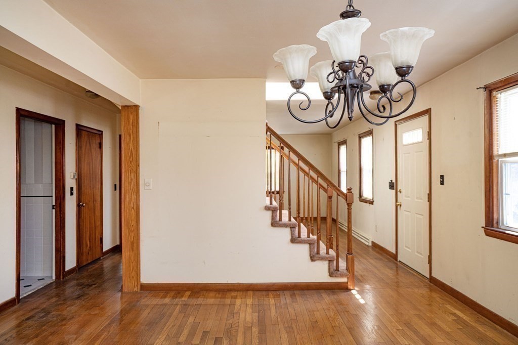 408 Center Street Raynham, MA 02767 - Photo 9 of 30 Gallery Image 9