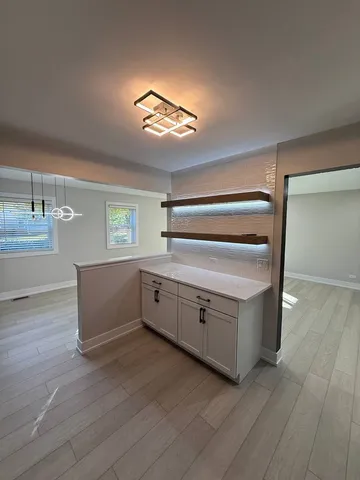 $2,450 | 2403 Mallow Court, Unit Z1, Schaumburg, IL 60107