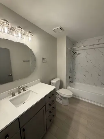 $2,450 | 2403 Mallow Court, Unit Z1, Schaumburg, IL 60107