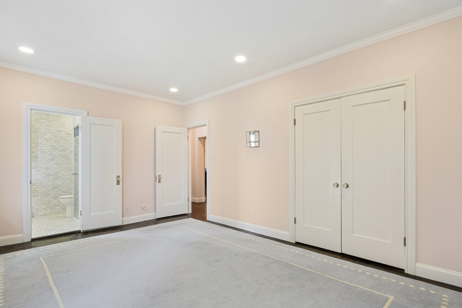 1640 East 50th Street, Unit 13B Chicago, IL 60615 - Photo 6 of 16 a view of an empty room