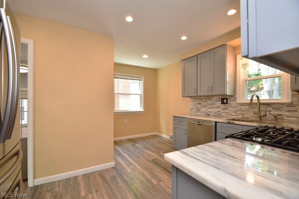 2496 Ashurst Road University Heights, OH 44118 - Photo 8 of 35