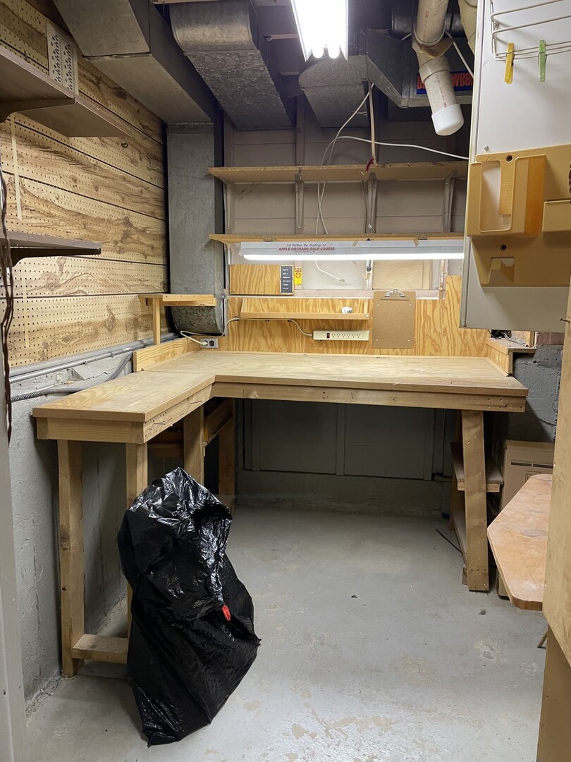 768 Spring Road Elmhurst, IL 60126 - Photo 4 of 23