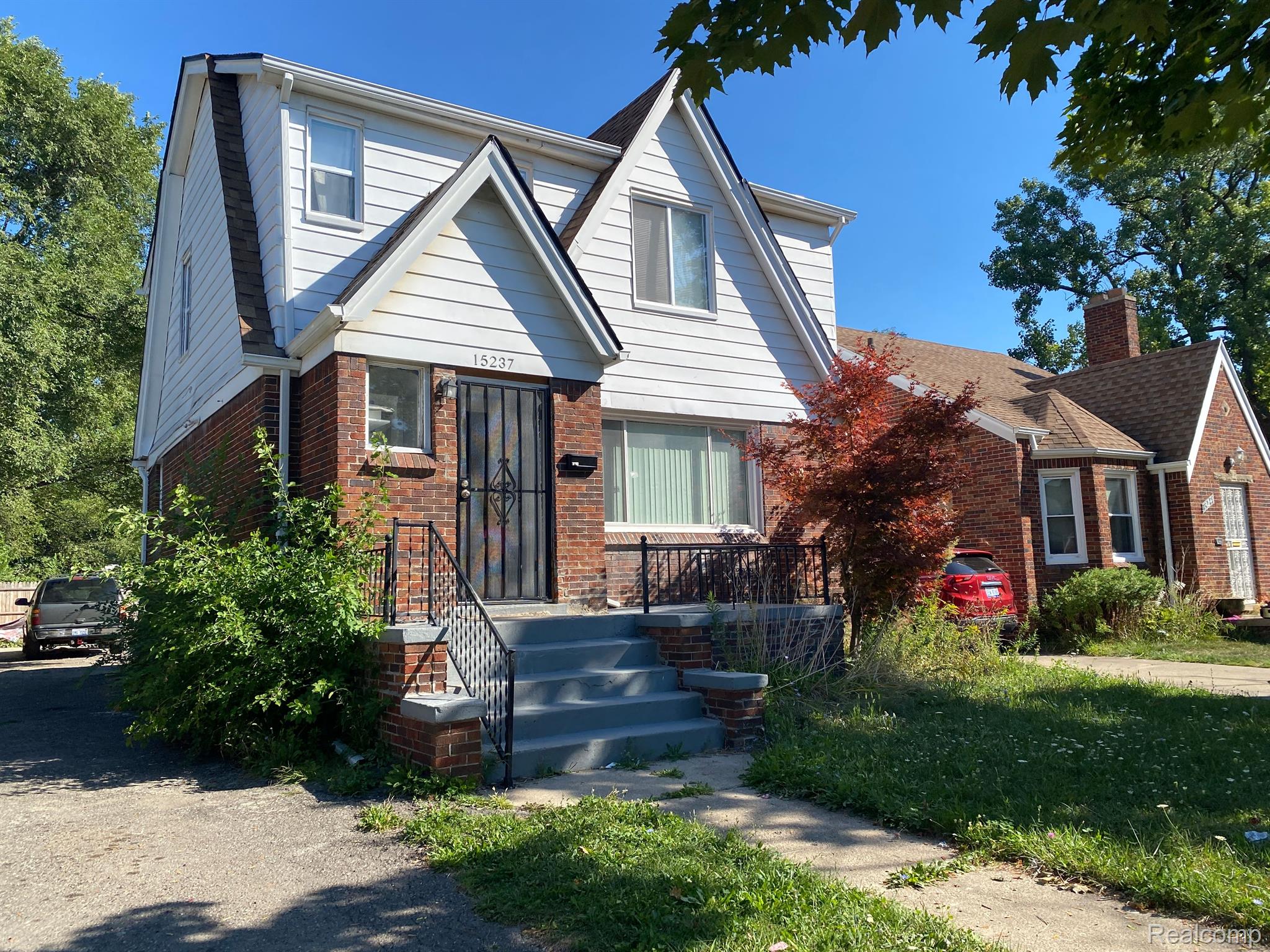 15237 Rochelle Avenue Detroit, MI 48205 - Photo 1 of 12 Gallery Image 1