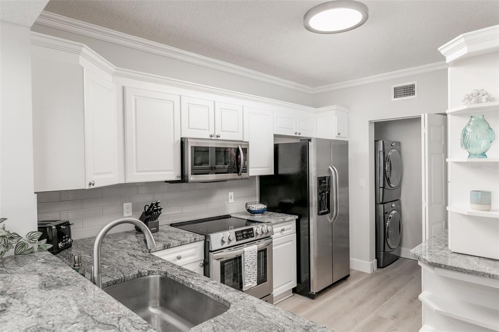 16450 Gulf Boulevard, Unit 762 Redington Beach, FL 33708 - Photo 10 of 45