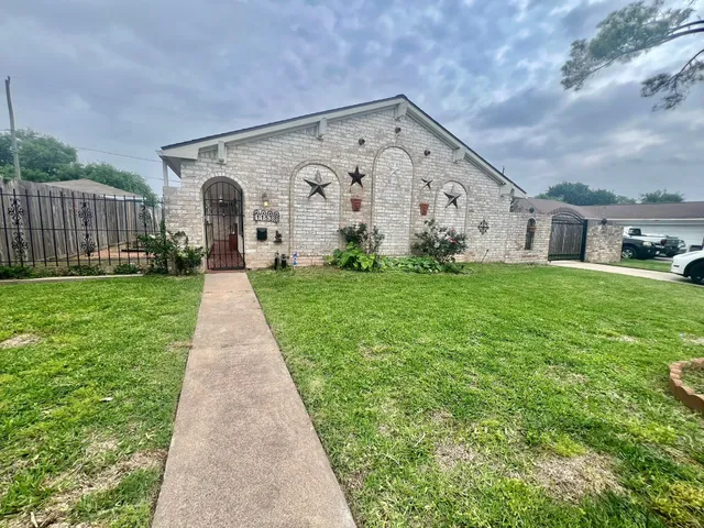 $1,800 | 11538 Neff Street, Houston, TX 77072