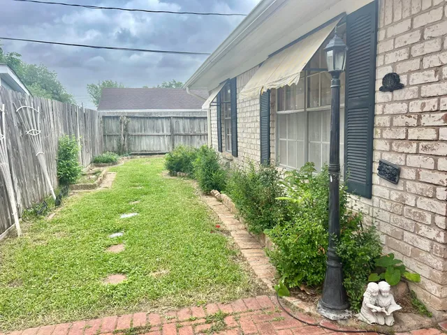 $1,800 | 11538 Neff Street, Houston, TX 77072