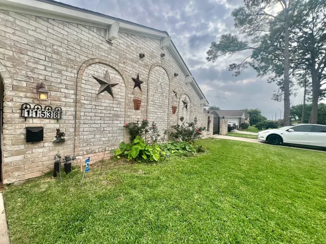 $1,800 | 11538 Neff Street, Houston, TX 77072