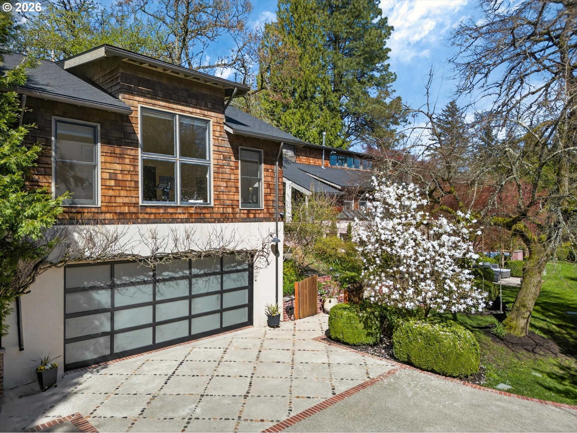 921 Southwest 57th Avenue Portland, OR 97221 - Photo 2 of 45