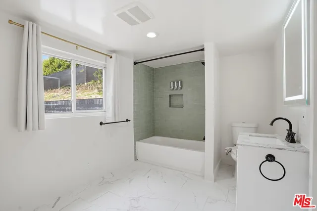 $11,500 | 3604 Stewart Avenue, Mar Vista, CA 90066