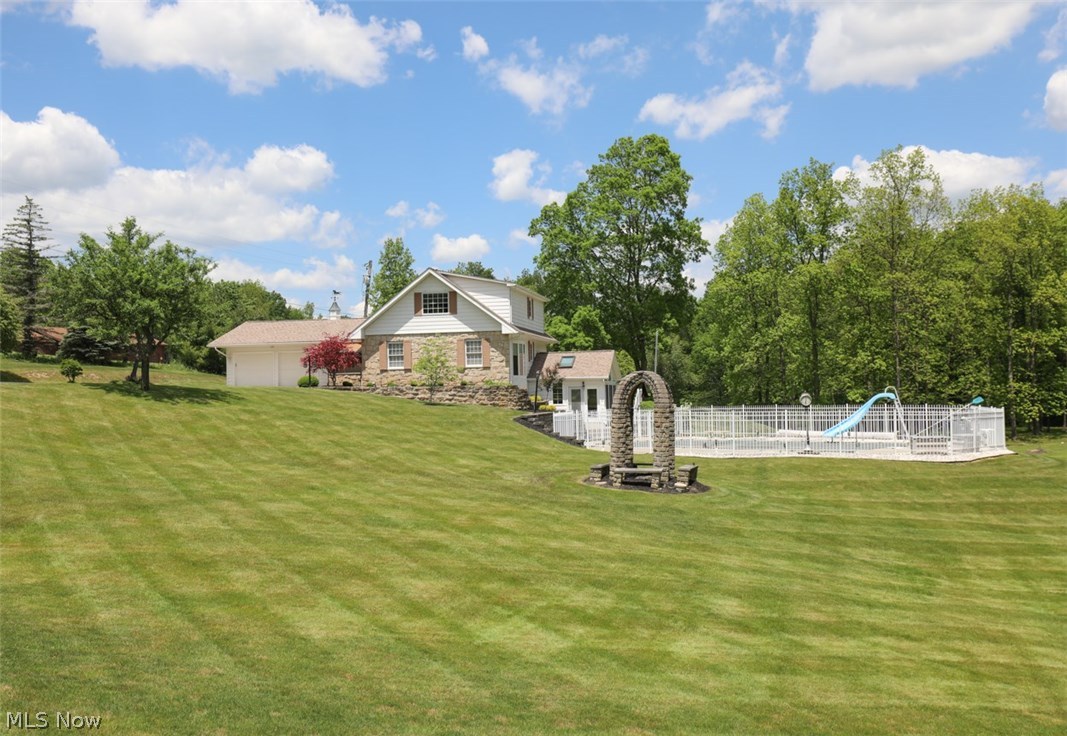 10220 Leffingwell Road Canfield, OH 44406 - Photo 1 of 24 Gallery Image 1