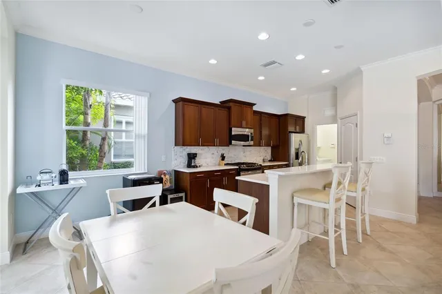 $800,000 | 8416 Abingdon Court, University Park, FL 34201