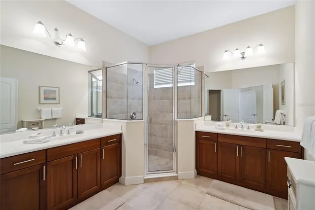 $800,000 | 8416 Abingdon Court, University Park, FL 34201