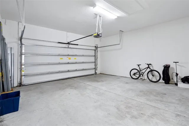 $800,000 | 8416 Abingdon Court, University Park, FL 34201