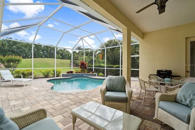 $800,000 | 8416 Abingdon Court, University Park, FL 34201