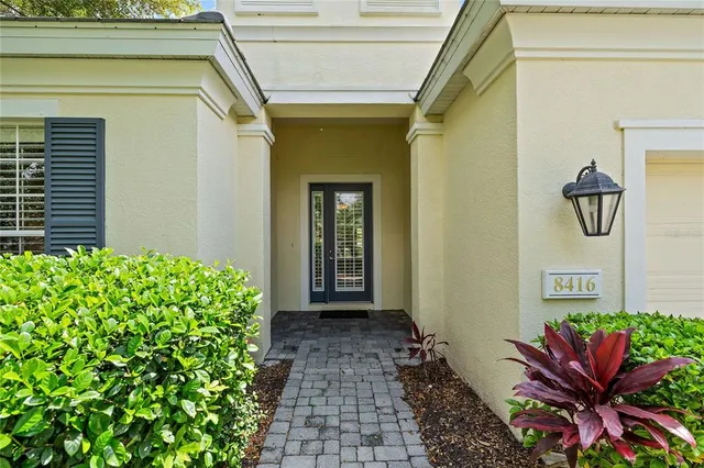 $800,000 | 8416 Abingdon Court, University Park, FL 34201
