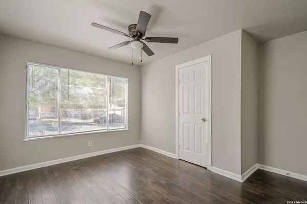 $1,050 | 2323 Arbor Place, Unit 3, San Antonio, TX 78207