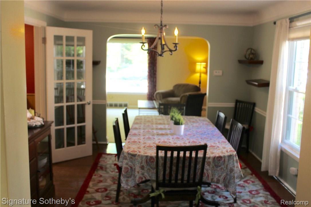1748 Prestwick Road Grosse Pointe, MI 48236 - Photo 3 of 24 IMG_0985.jpg