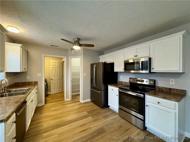 $1,800 | 2202 Foster Gwin Lane, Fayetteville, NC 28304