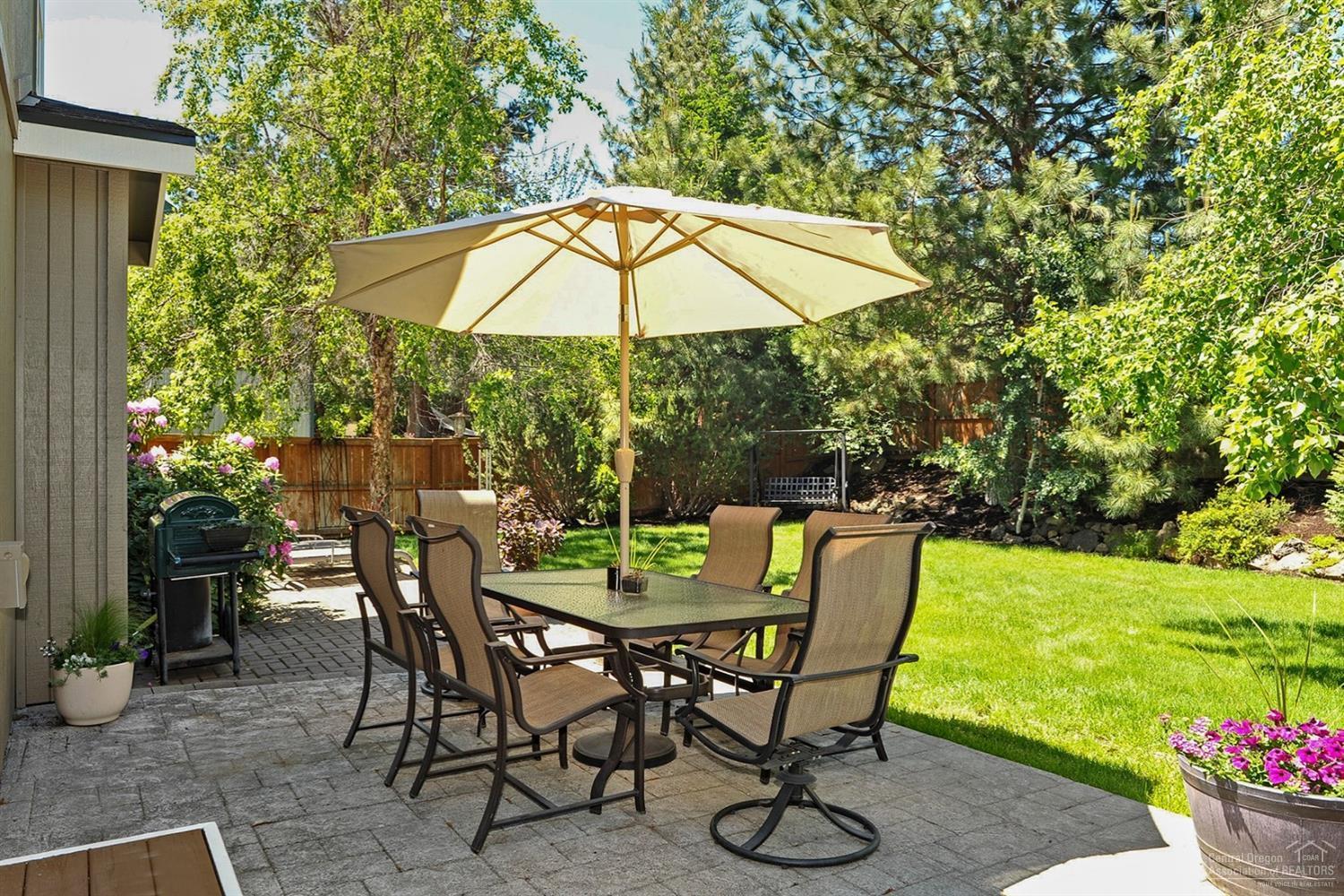 1718 Southeast Virginia Road Bend, OR 97702 - Photo 10 of 21 Slider leads to paver patio where you ca