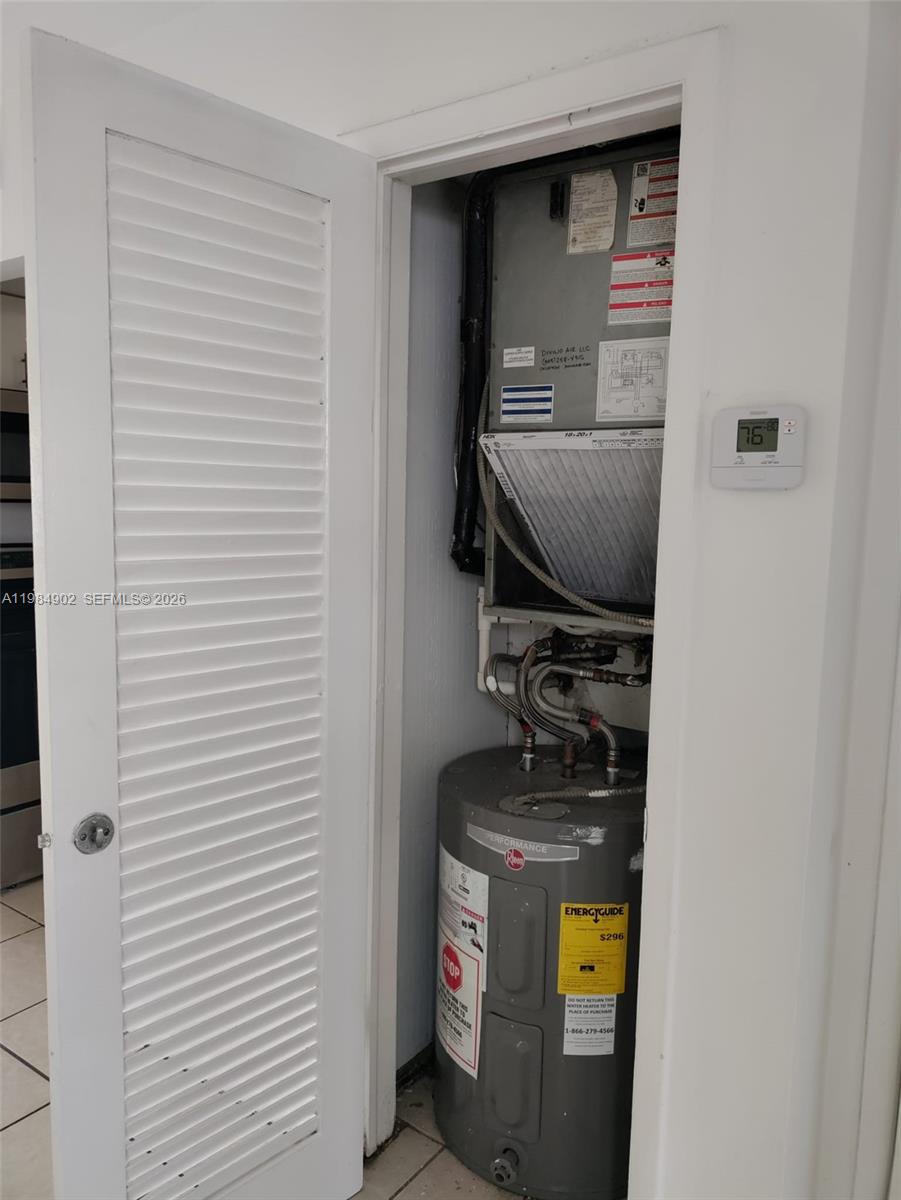 7340 Southwest 82nd Street, Unit C205 Miami, FL 33143 - Photo 20 of 34 a bathroom with a sink